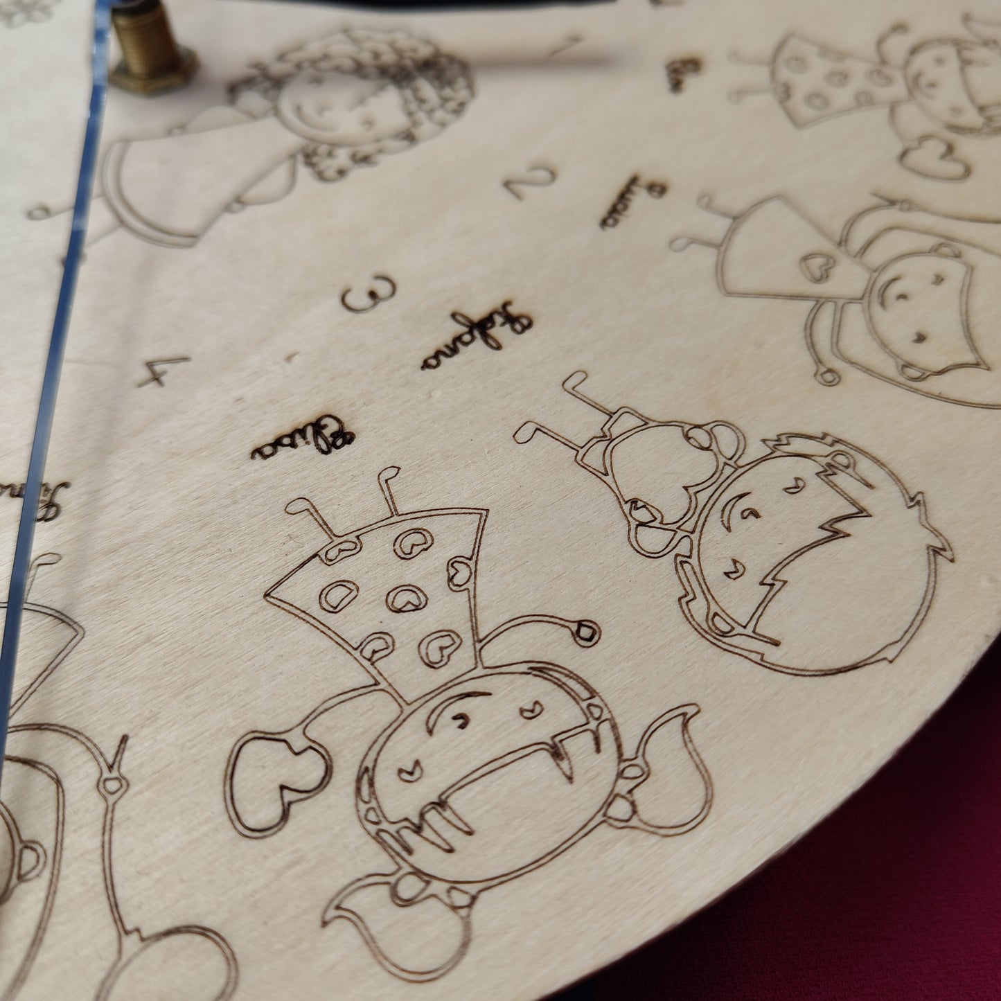 Orologio Personalizzato in Legno – Regalo Speciale per Maestra, Insegnanti, Allenatori o Nonni