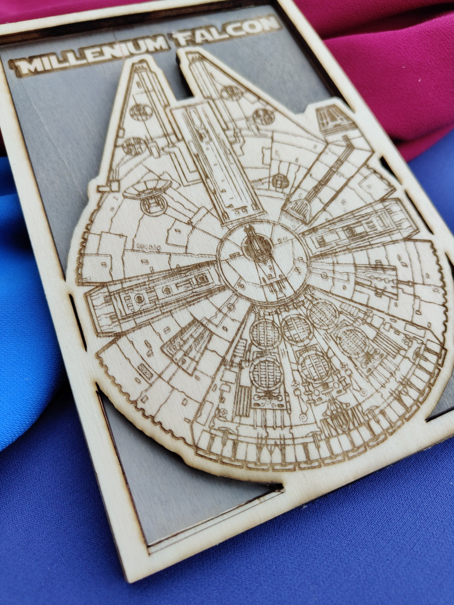 Quadretto Millenium Falcon Star Wars in Legno